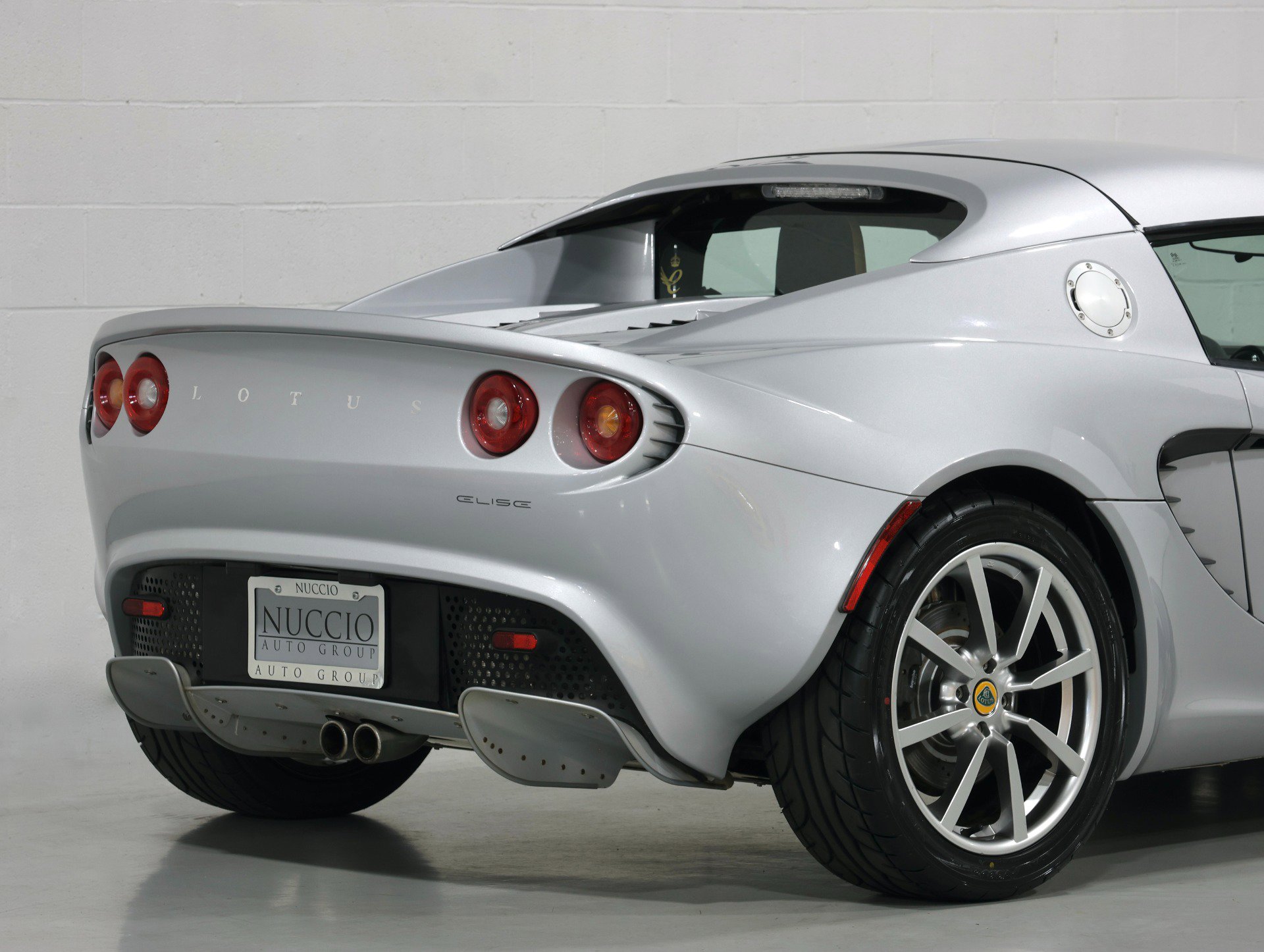 Used 2005 Lotus Elise image 35