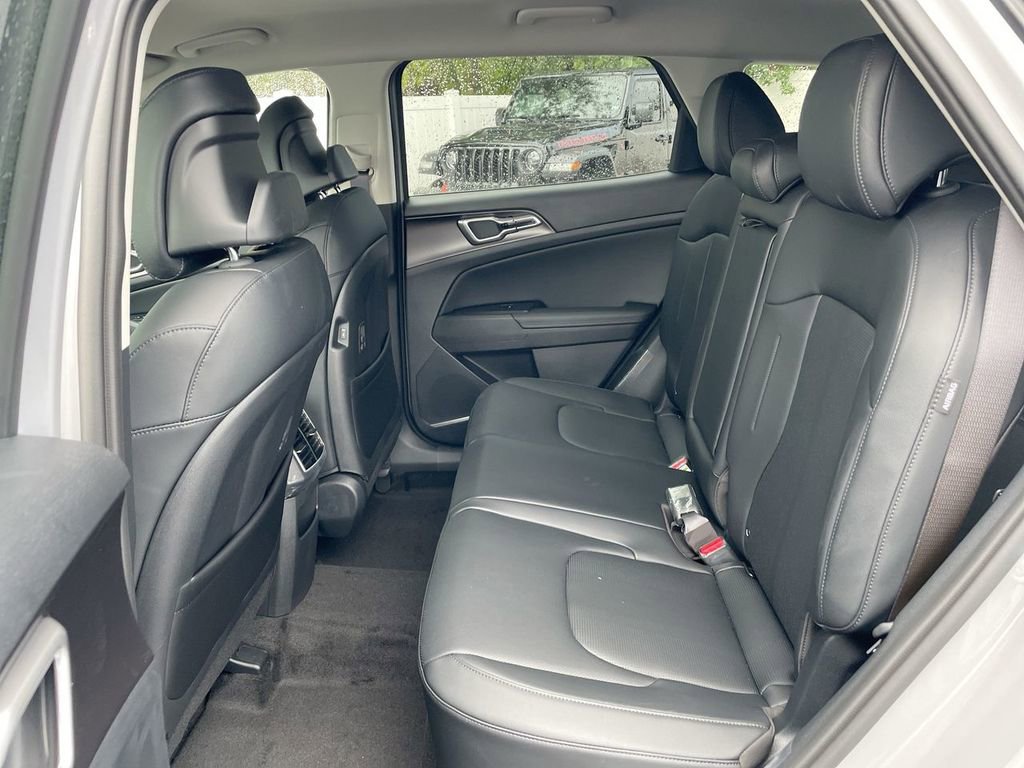 New 2026 Kia Sportage EX image 47