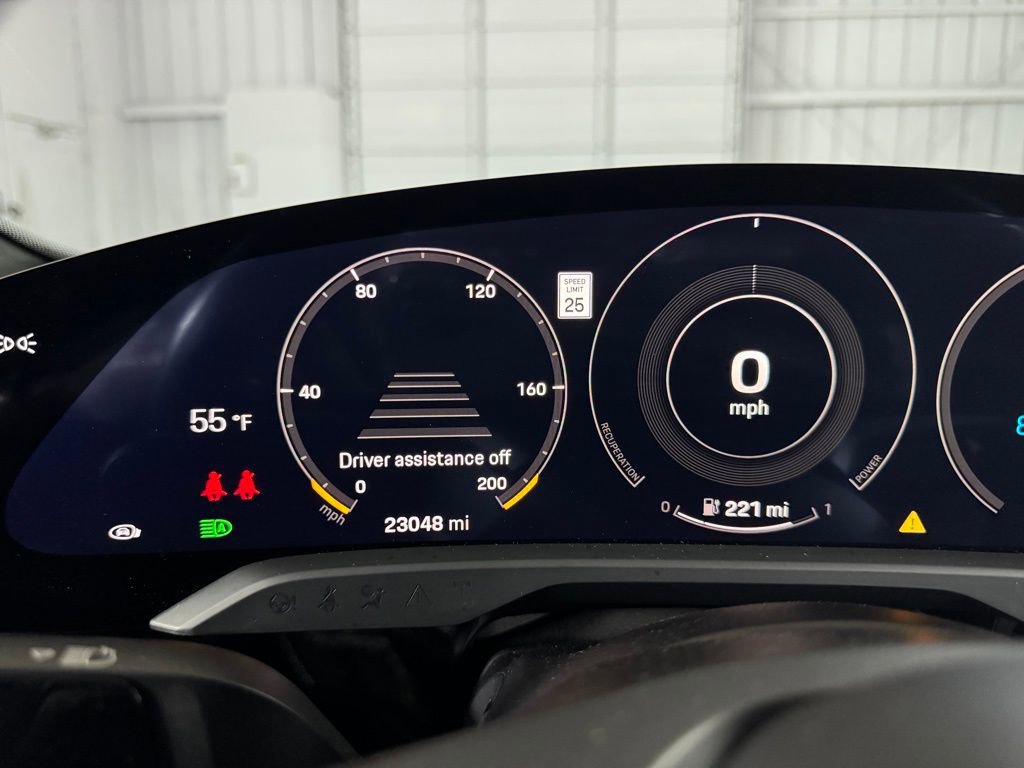 Used 2020 Porsche Taycan Turbo S image 35