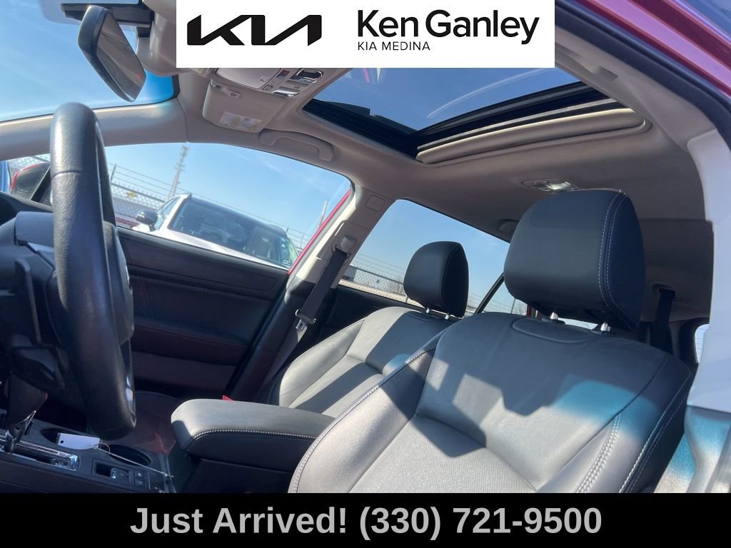 Used 2018 Subaru Outback 3.6R Limited AWD/4WD image 11