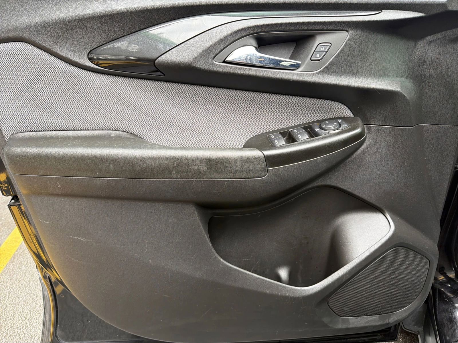 Used 2022 Chevrolet TrailBlazer LT FWD image 19