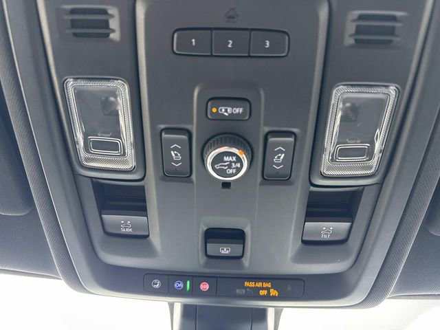 Used 2021 Chevrolet Suburban Premier image 20