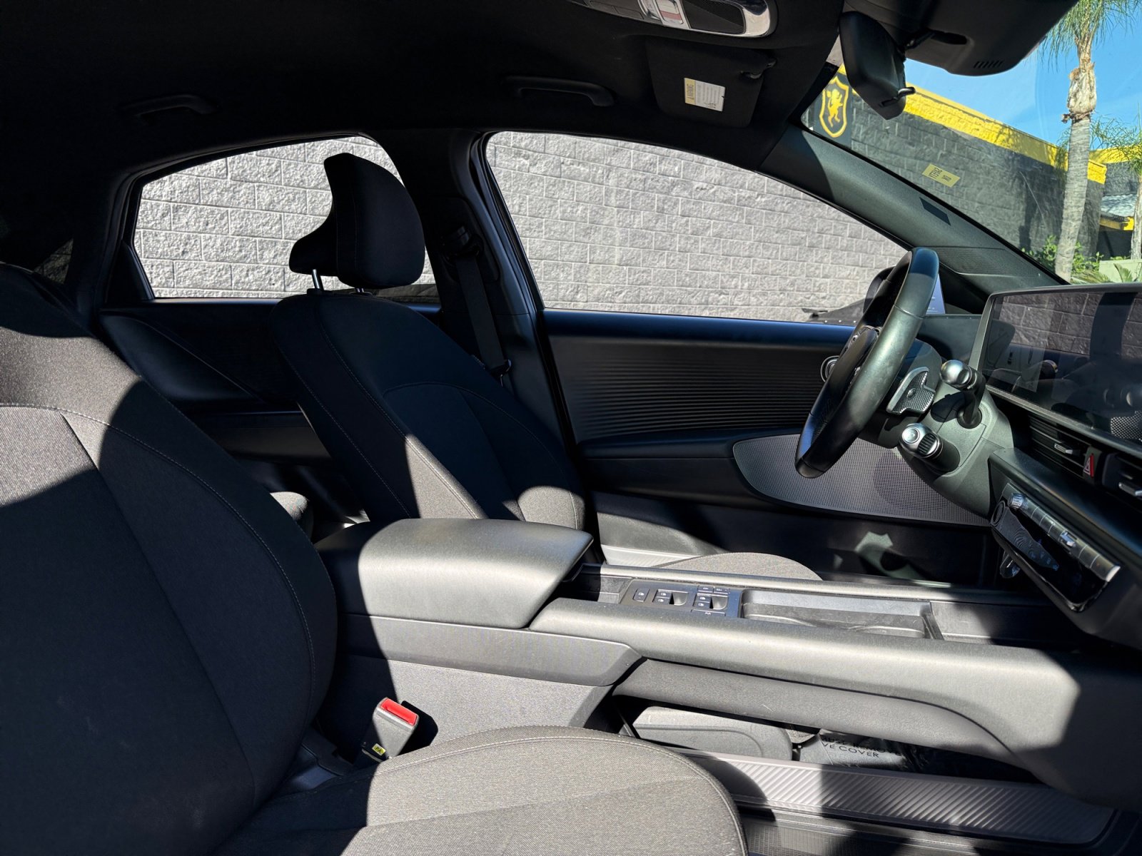 Used 2023 Hyundai Ioniq 6 SE image 19