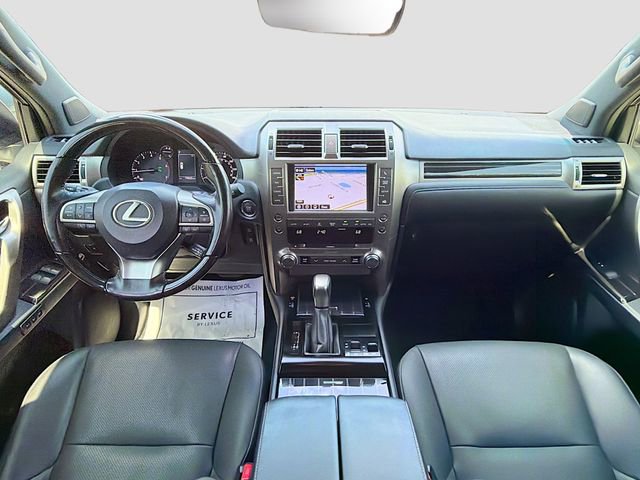 Used 2020 Lexus GX 460 Premium w/ Premium Package image 16
