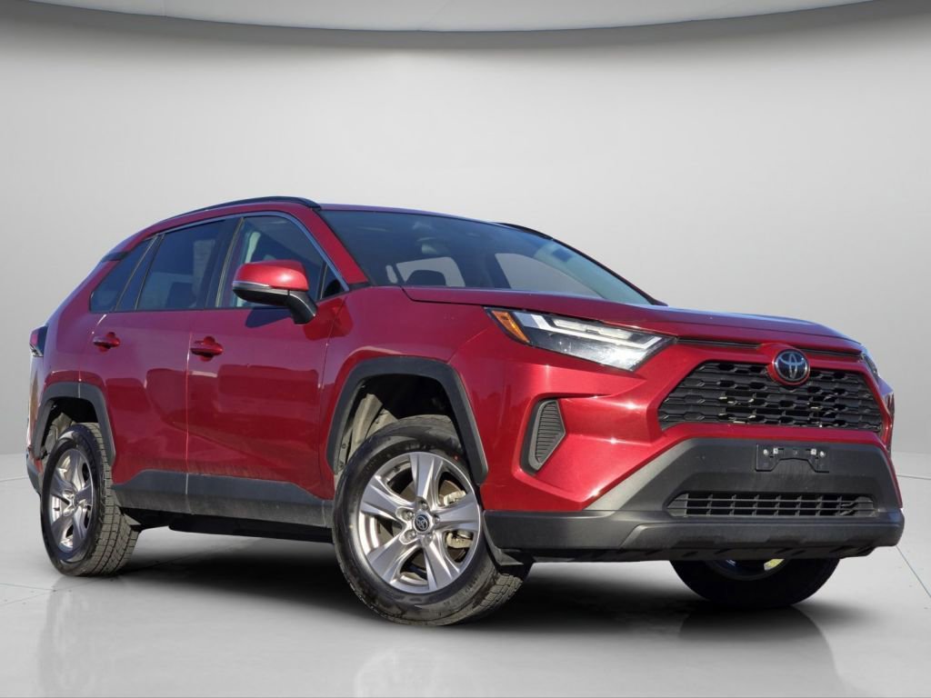 Used 2024 Toyota RAV4 XLE w/ Convenience Package AWD/4WD image 5