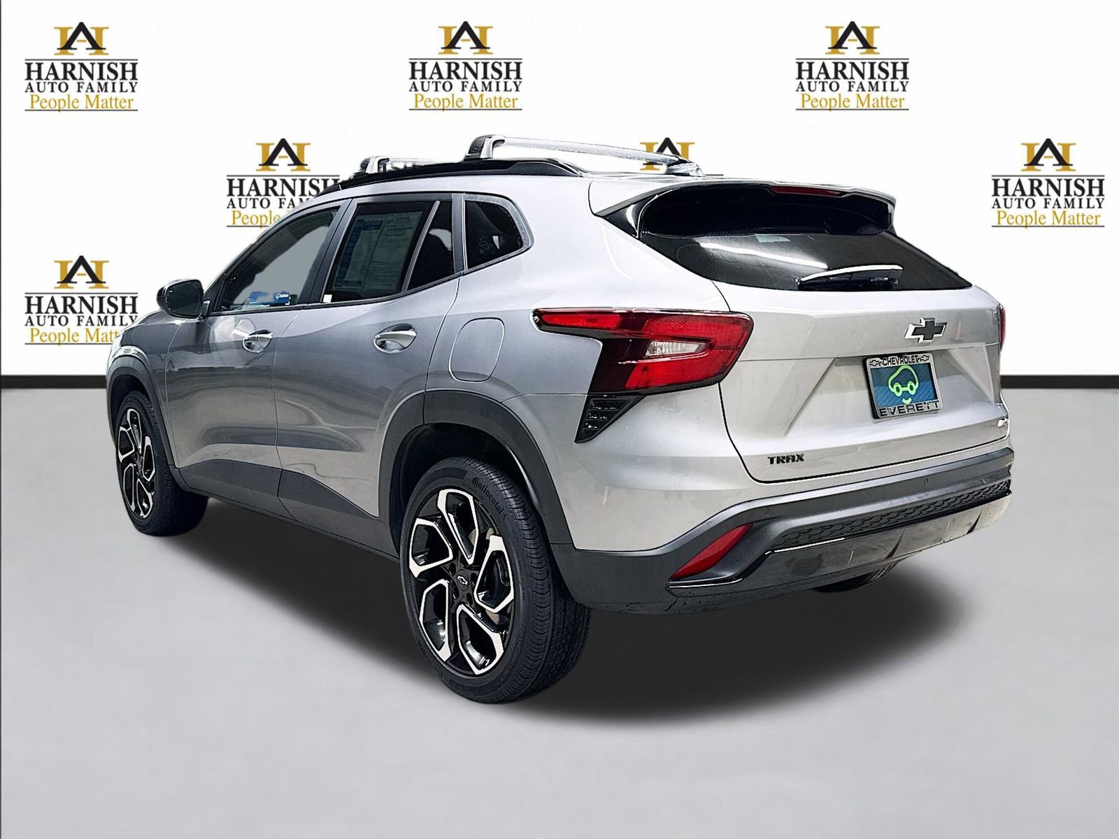 Certified 2025 Chevrolet Trax RS w/ Driver Confidence Package image 9