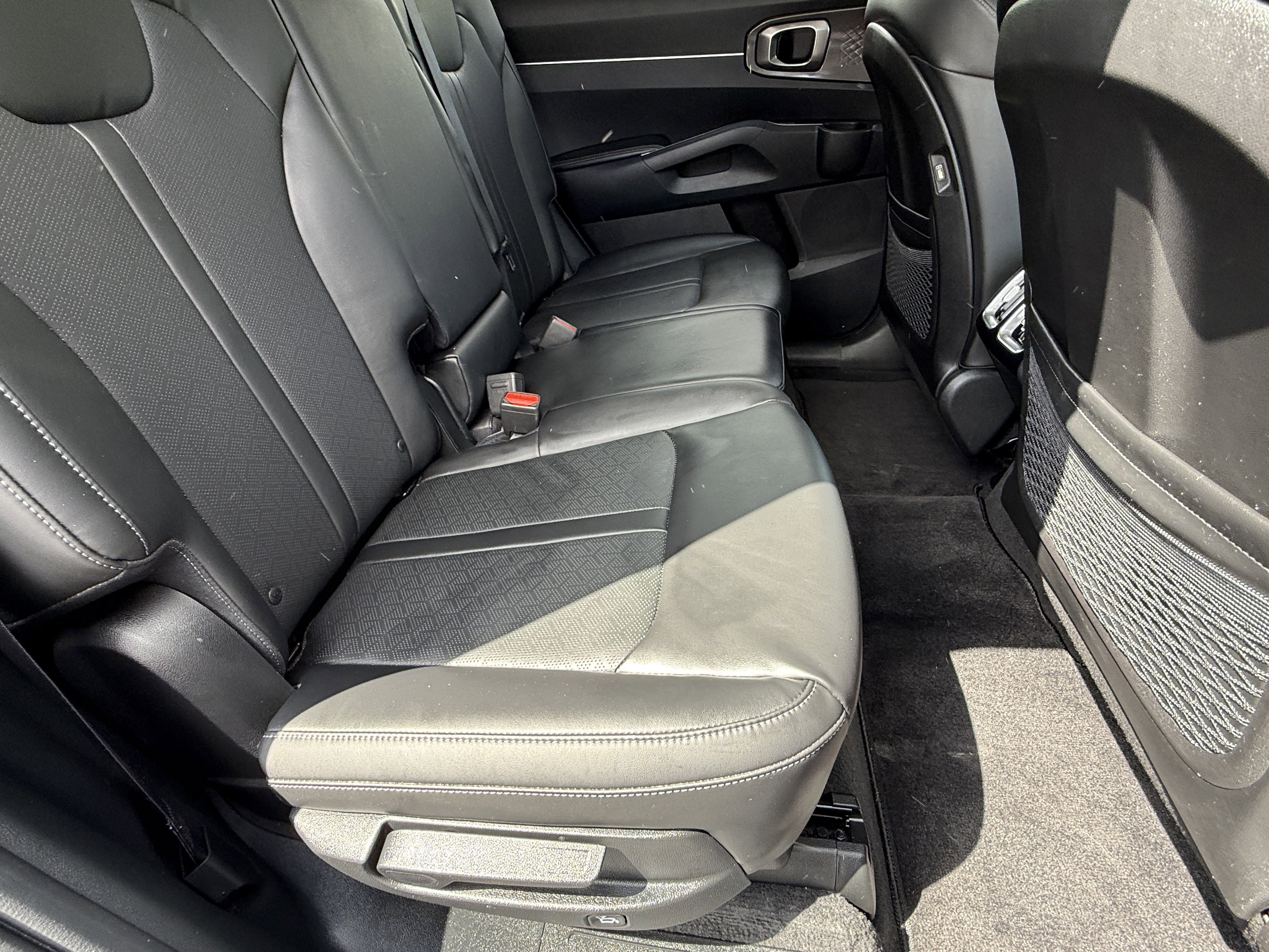 Used 2023 Kia Sorento S w/ Panoramic Sunroof Package FWD image 15