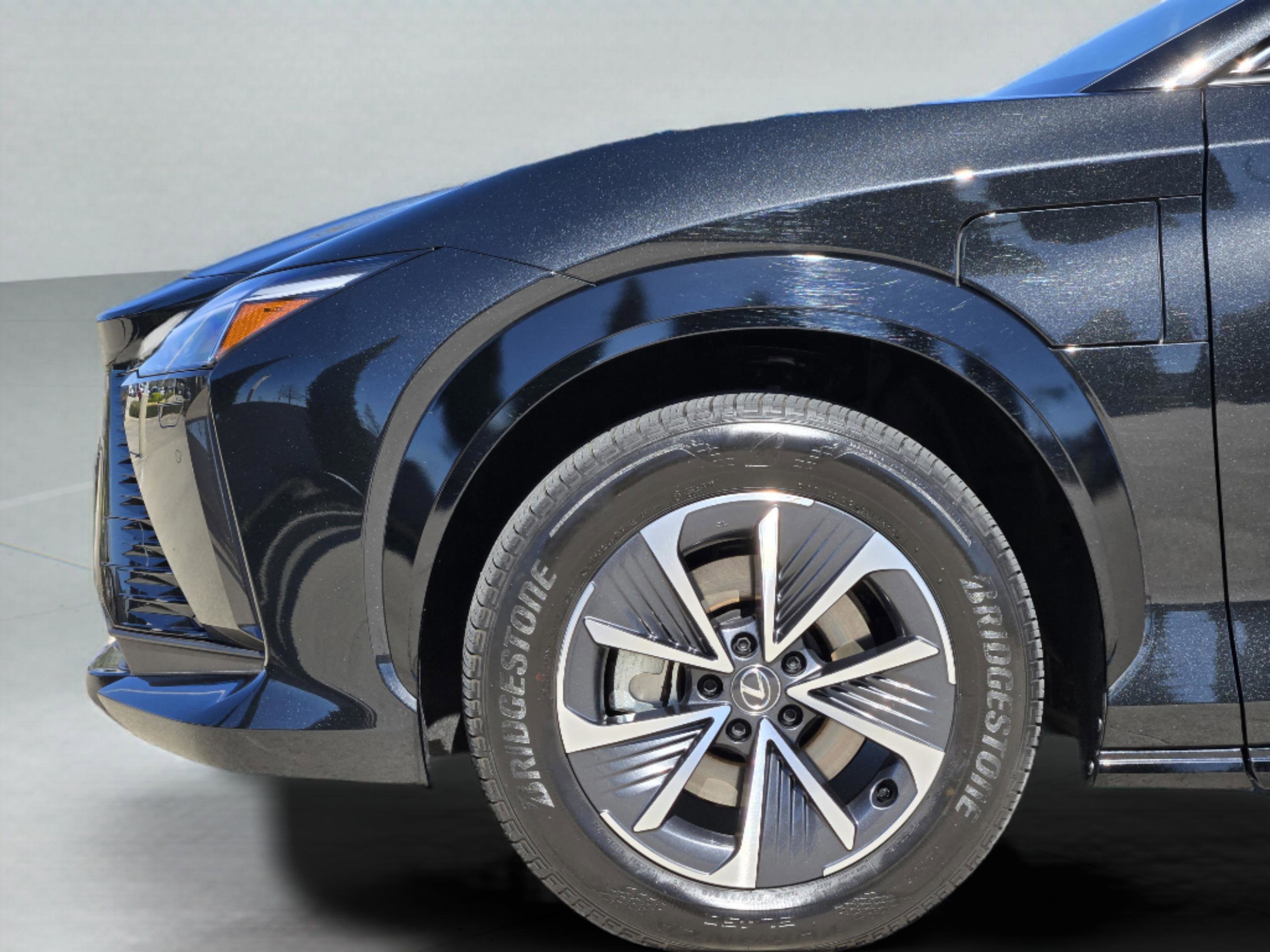 Used 2023 Lexus RZ 450e Premium w/ Accessory Package (Z1) image 14