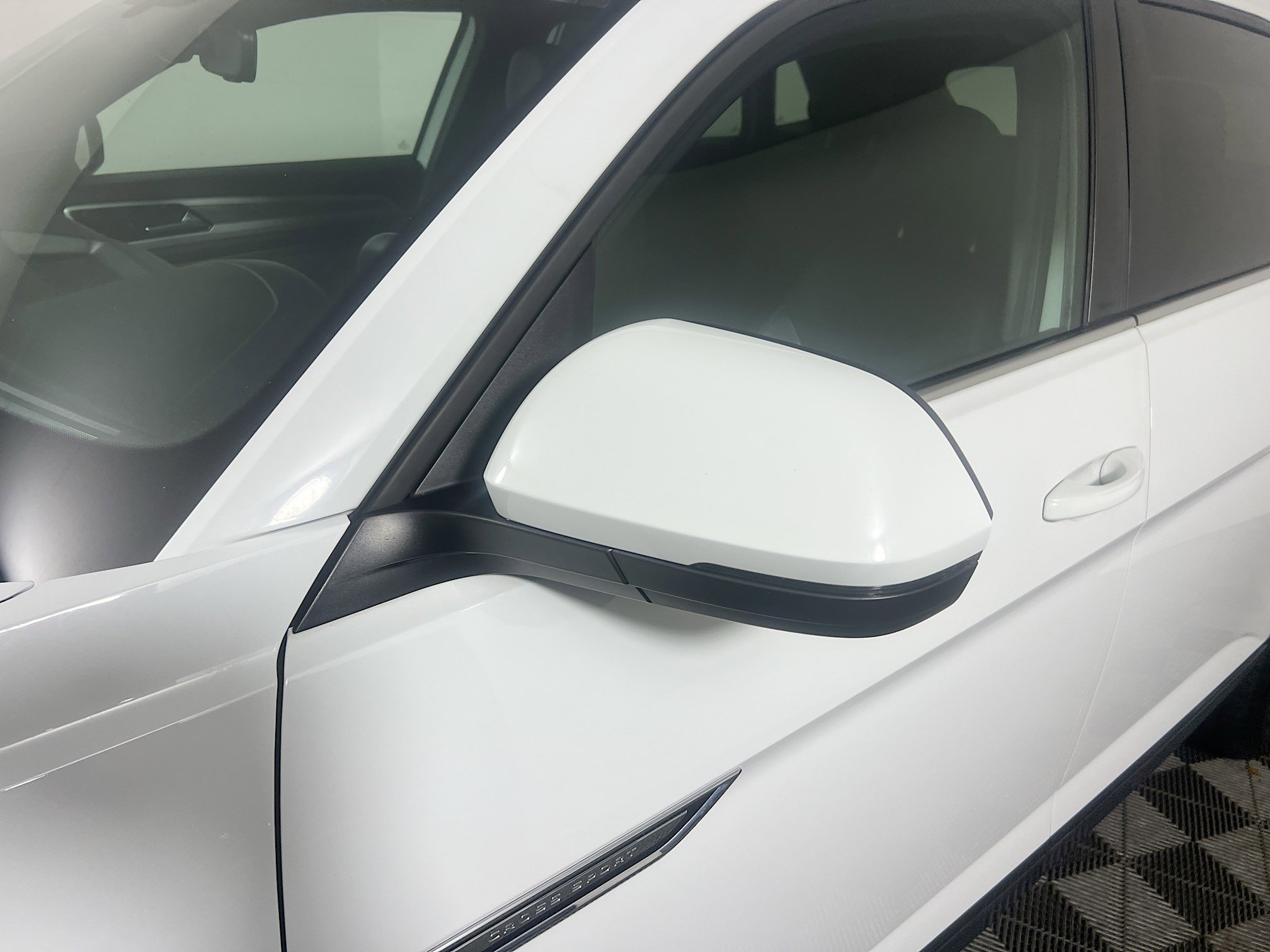 Used 2022 Volkswagen Atlas Cross Sport SE image 12