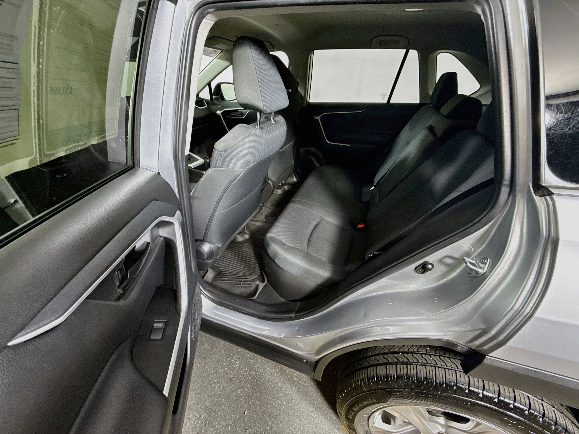 Certified 2024 Toyota RAV4 LE AWD/4WD image 21