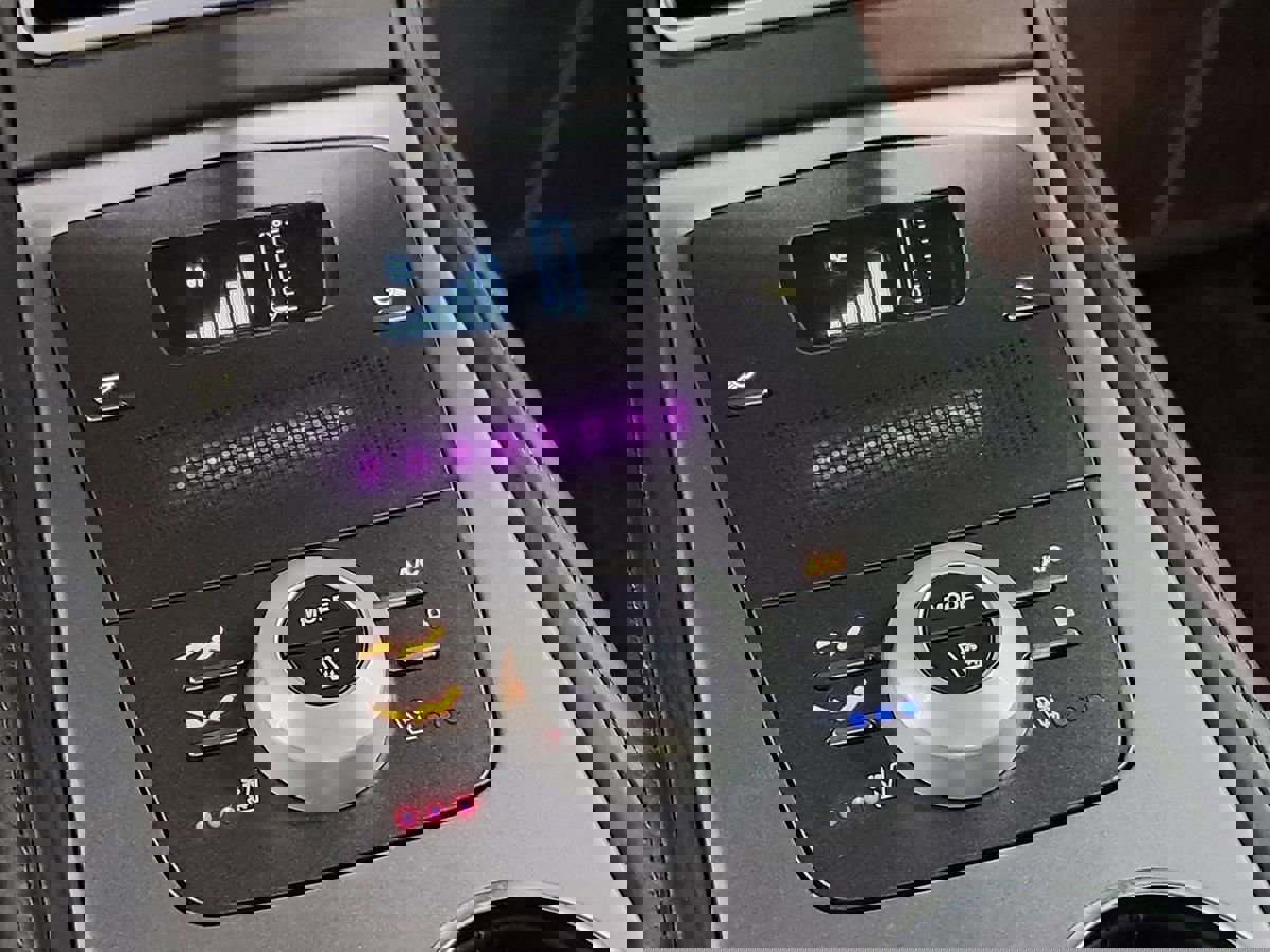 Used 2011 Aston Martin Rapide image 26