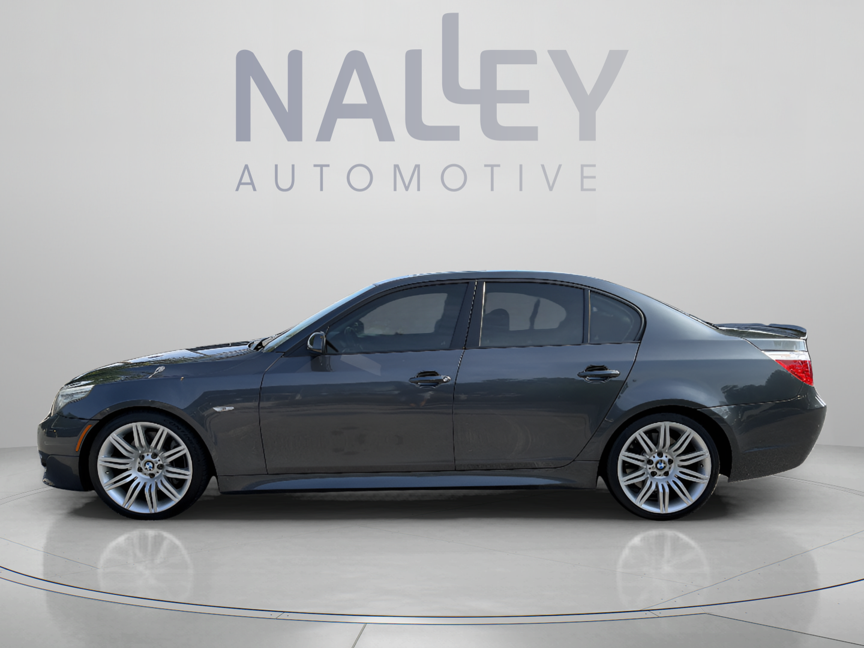 Used 2008 BMW 550i Sedan RWD image 2
