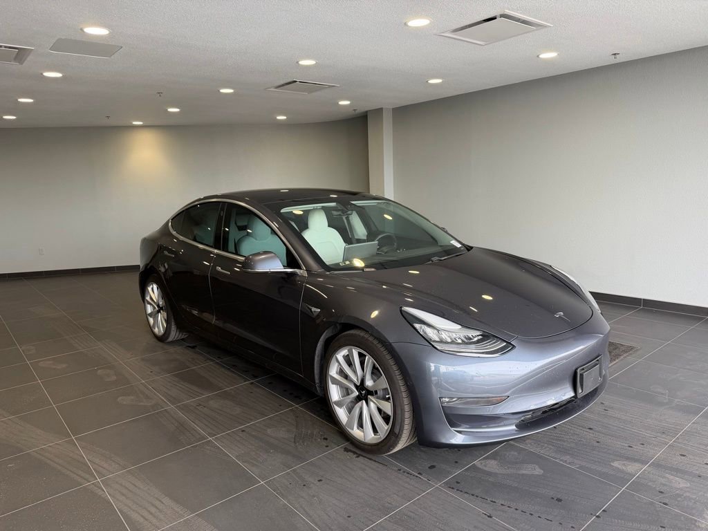 Used 2020 Tesla Model 3 Long Range image 3