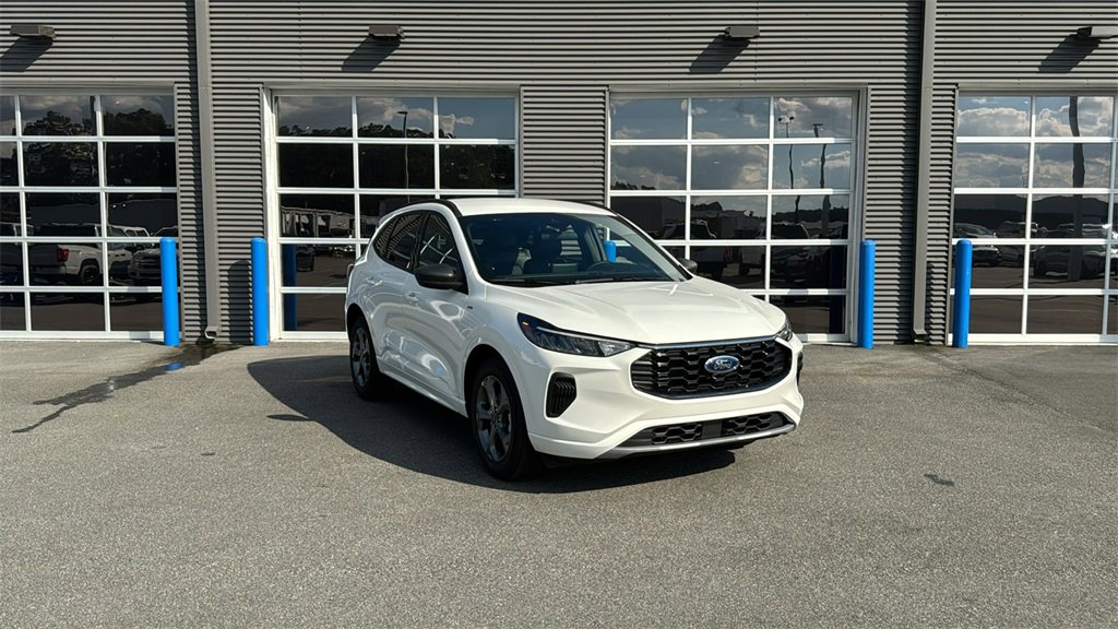 New 2024 Ford Escape ST-Line w/ Equipment Group 301A image 9
