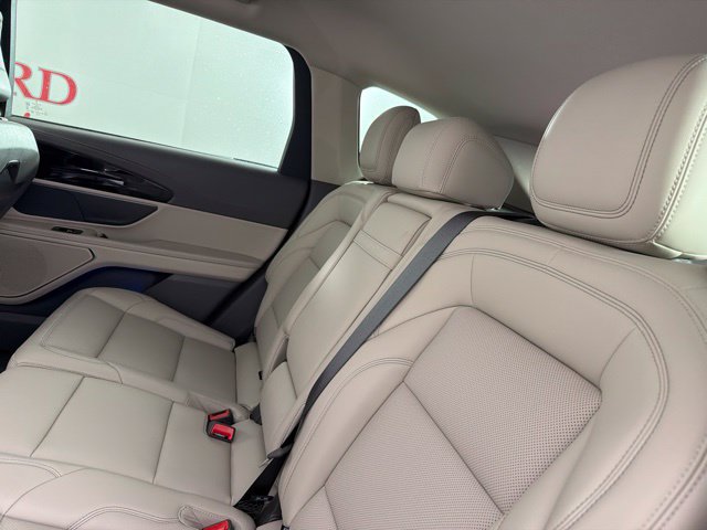 Certified 2025 Lincoln Nautilus Premier AWD/4WD image 29