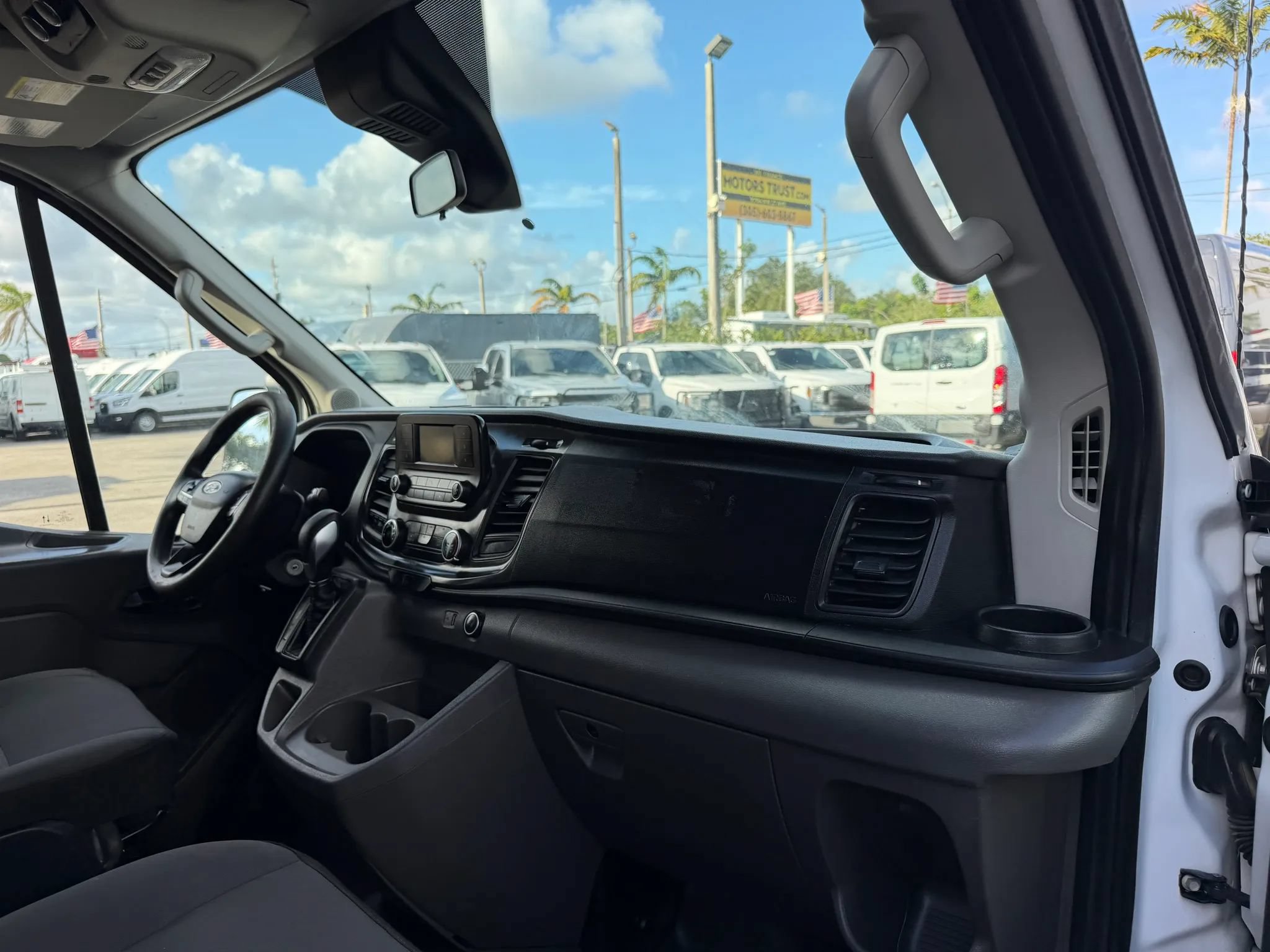 Used 2020 Ford Transit 350 XLT RWD image 13