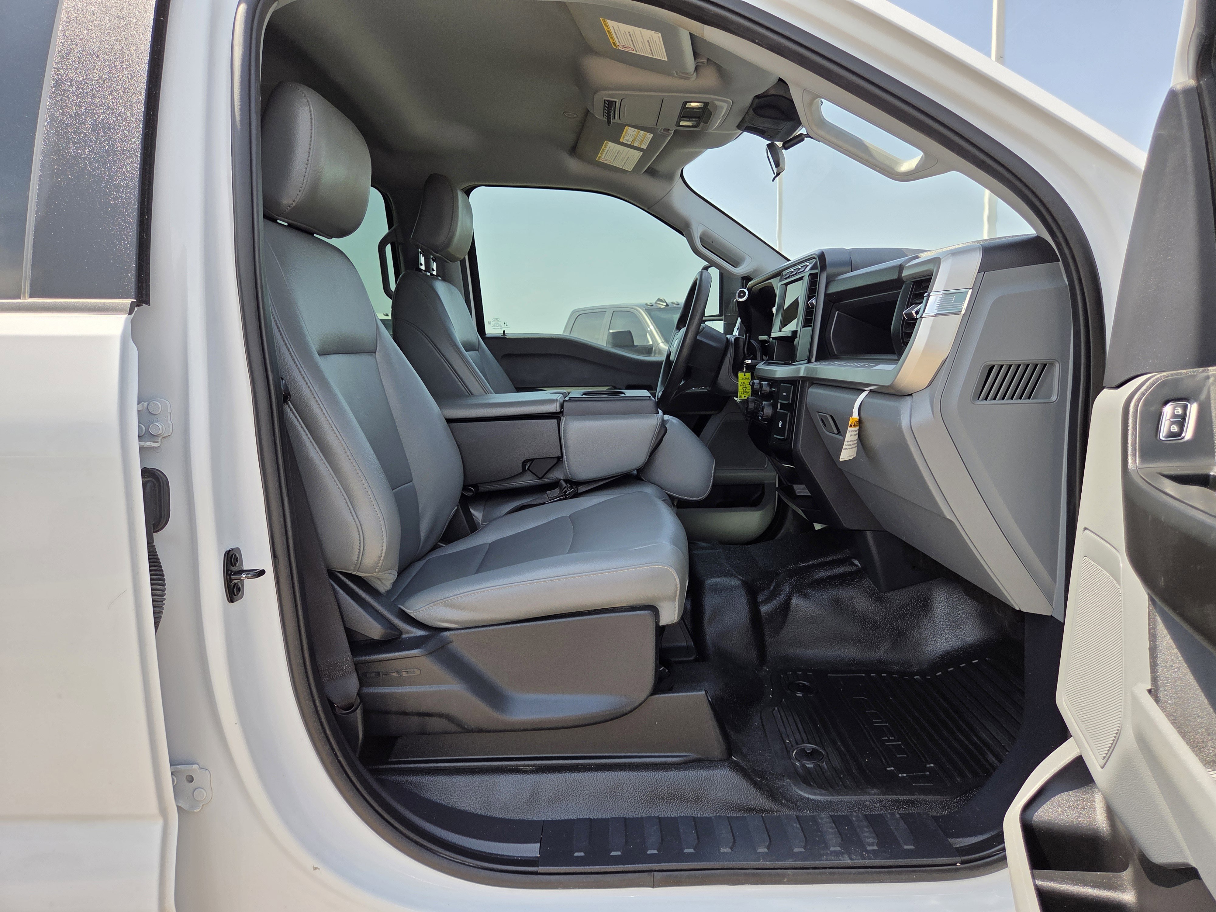 Used 2024 Ford F250 XL w/ XL Chrome Package AWD/4WD image 19