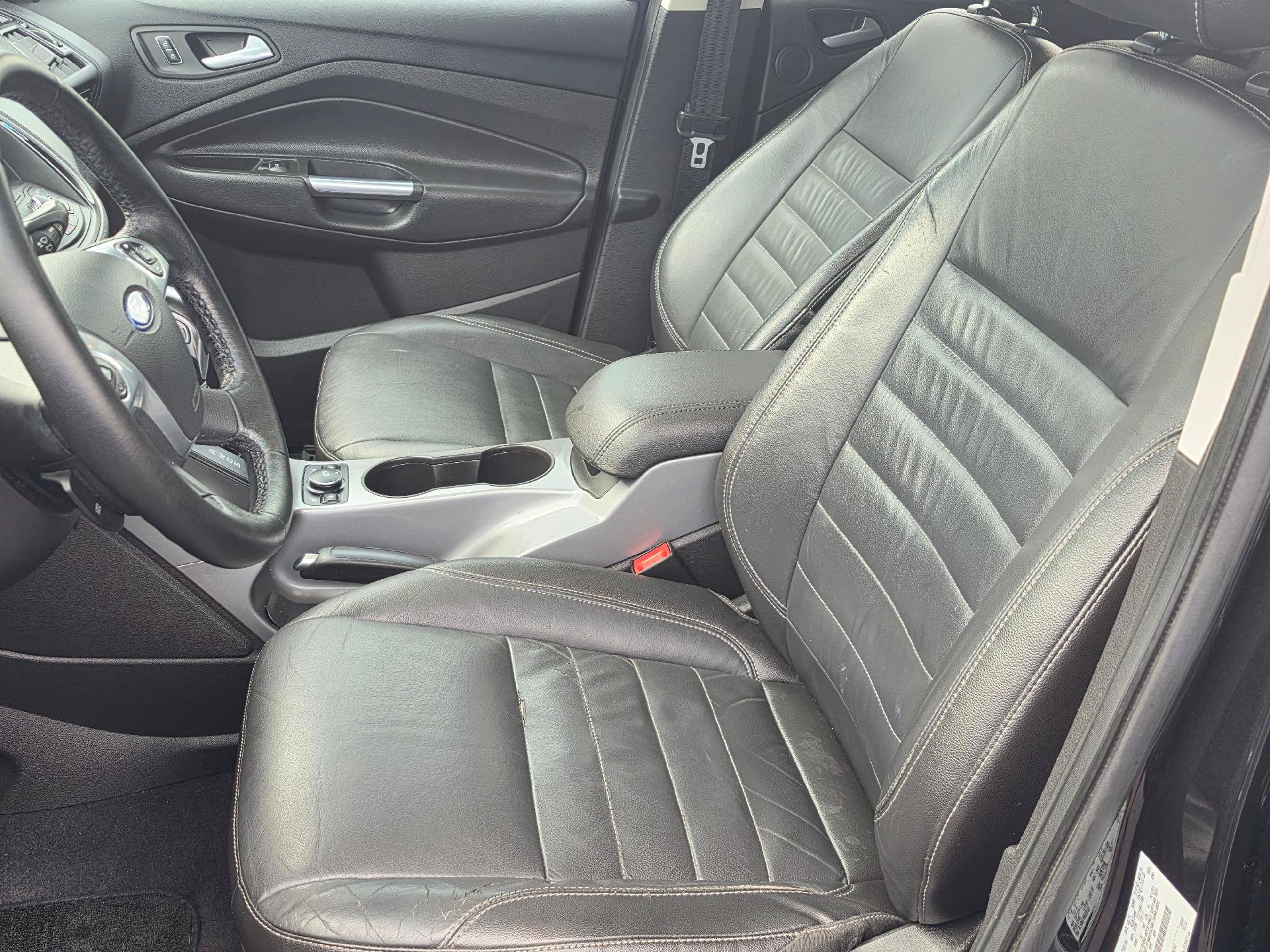 Used 2015 Ford Escape SE w/ Equipment Group 201A AWD/4WD image 7