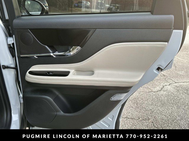 New 2026 Lincoln Corsair Premiere image 16