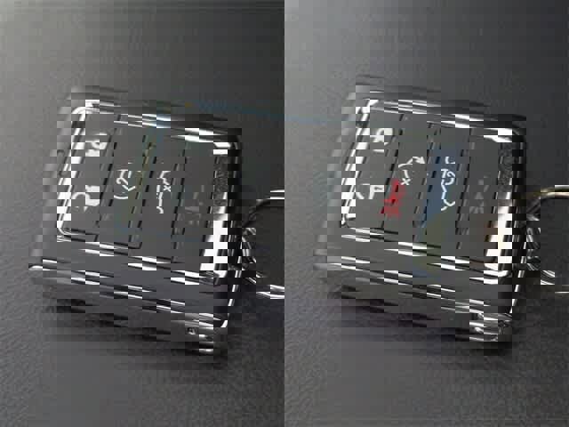 New 2025 Jeep Grand Cherokee Limited image 36