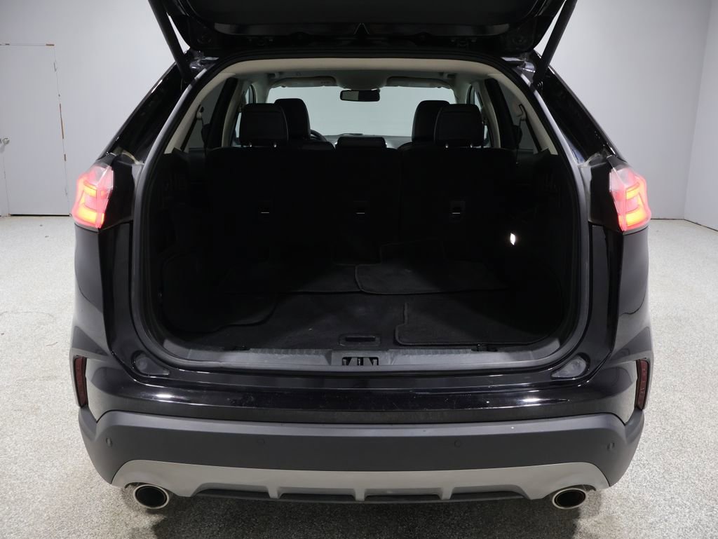 Used 2024 Ford Edge Titanium w/ Equipment Group 301A AWD/4WD image 18