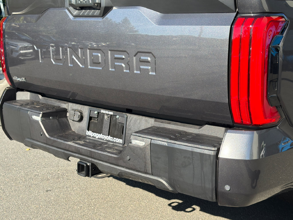Used 2026 Toyota Tundra SR5 w/ SR5 Convenience Package AWD/4WD image 5