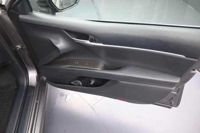 Used 2024 Toyota Camry SE FWD image 13