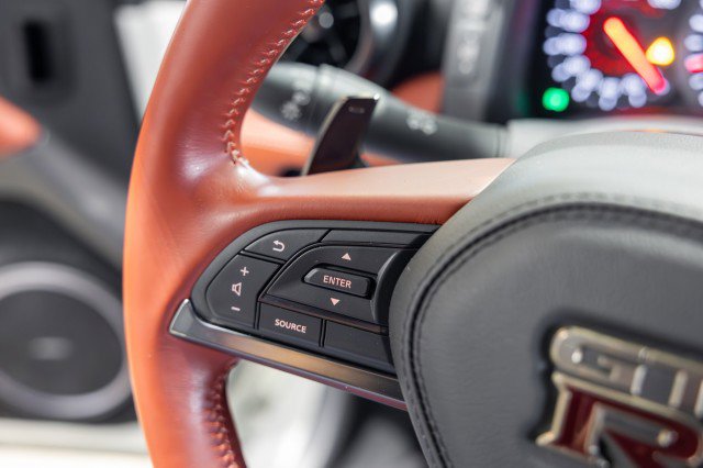Used 2021 Nissan GT-R Premium image 27