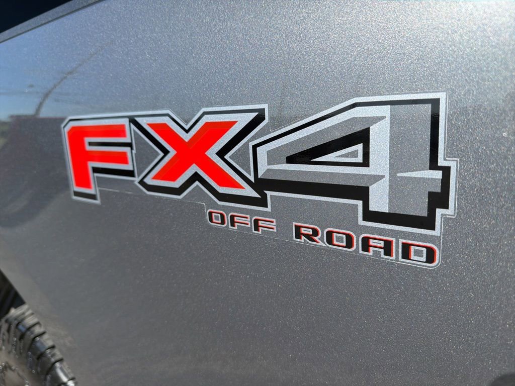 Used 2024 Ford F250 XLT w/ FX4 Off-Road Package AWD/4WD image 16