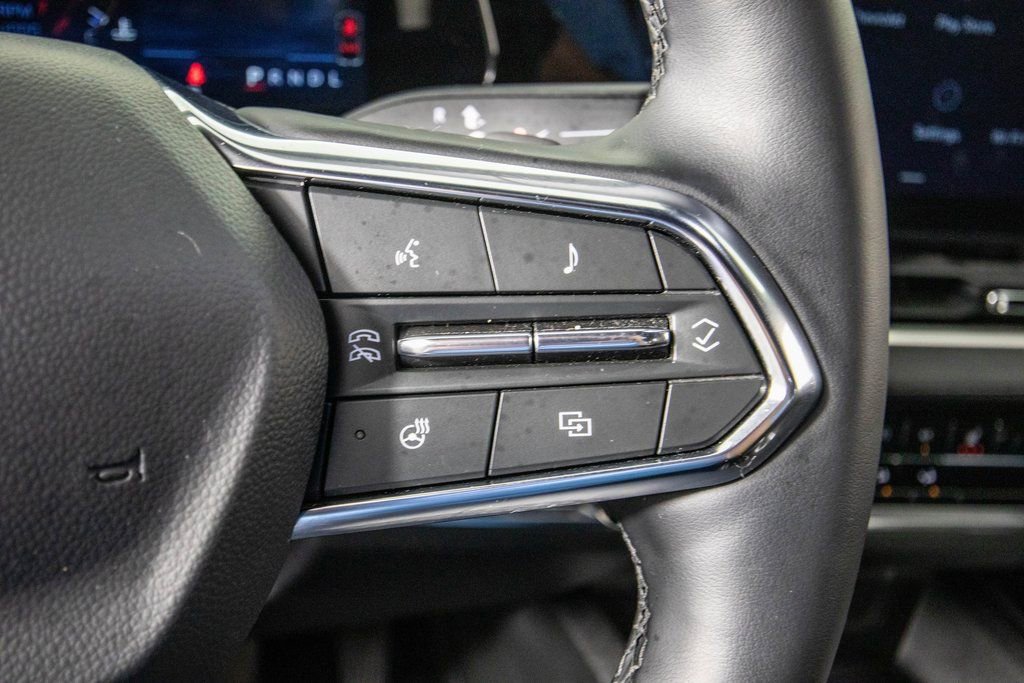 Used 2025 Chevrolet Equinox LT image 21