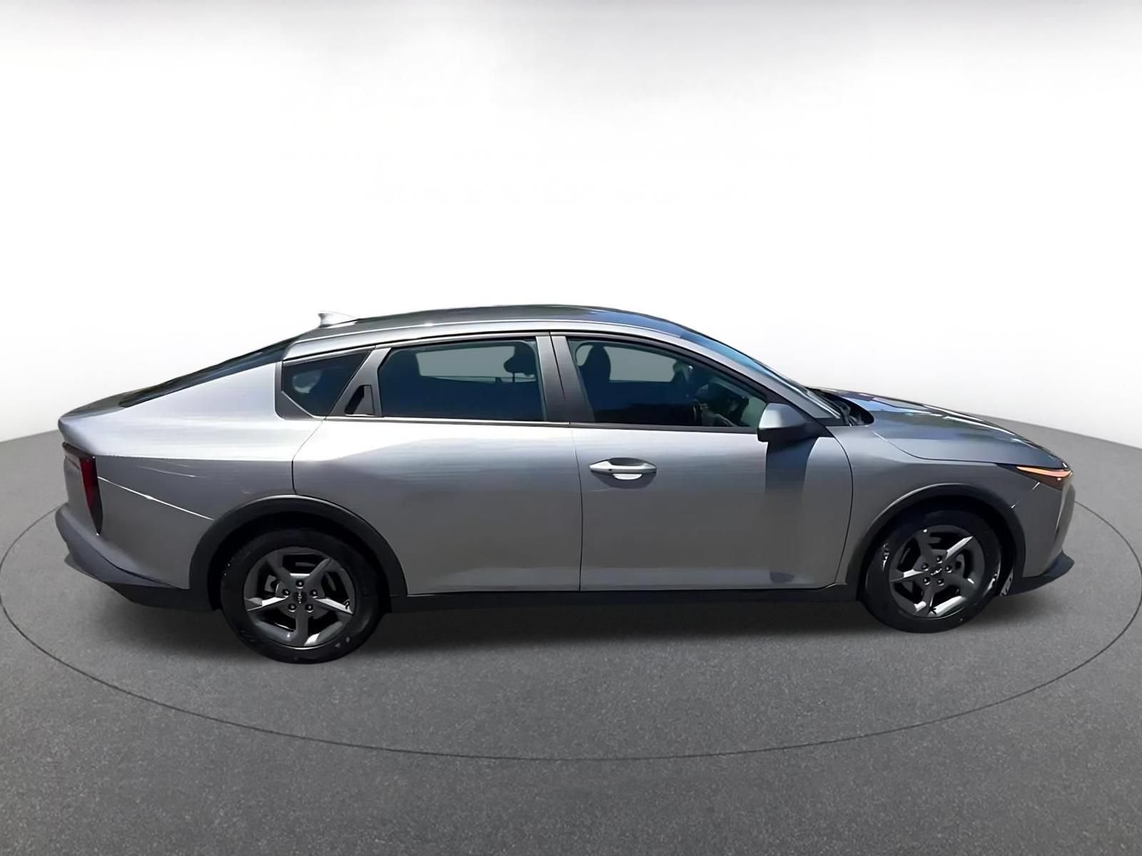 Used 2025 Kia K4 FWD image 15
