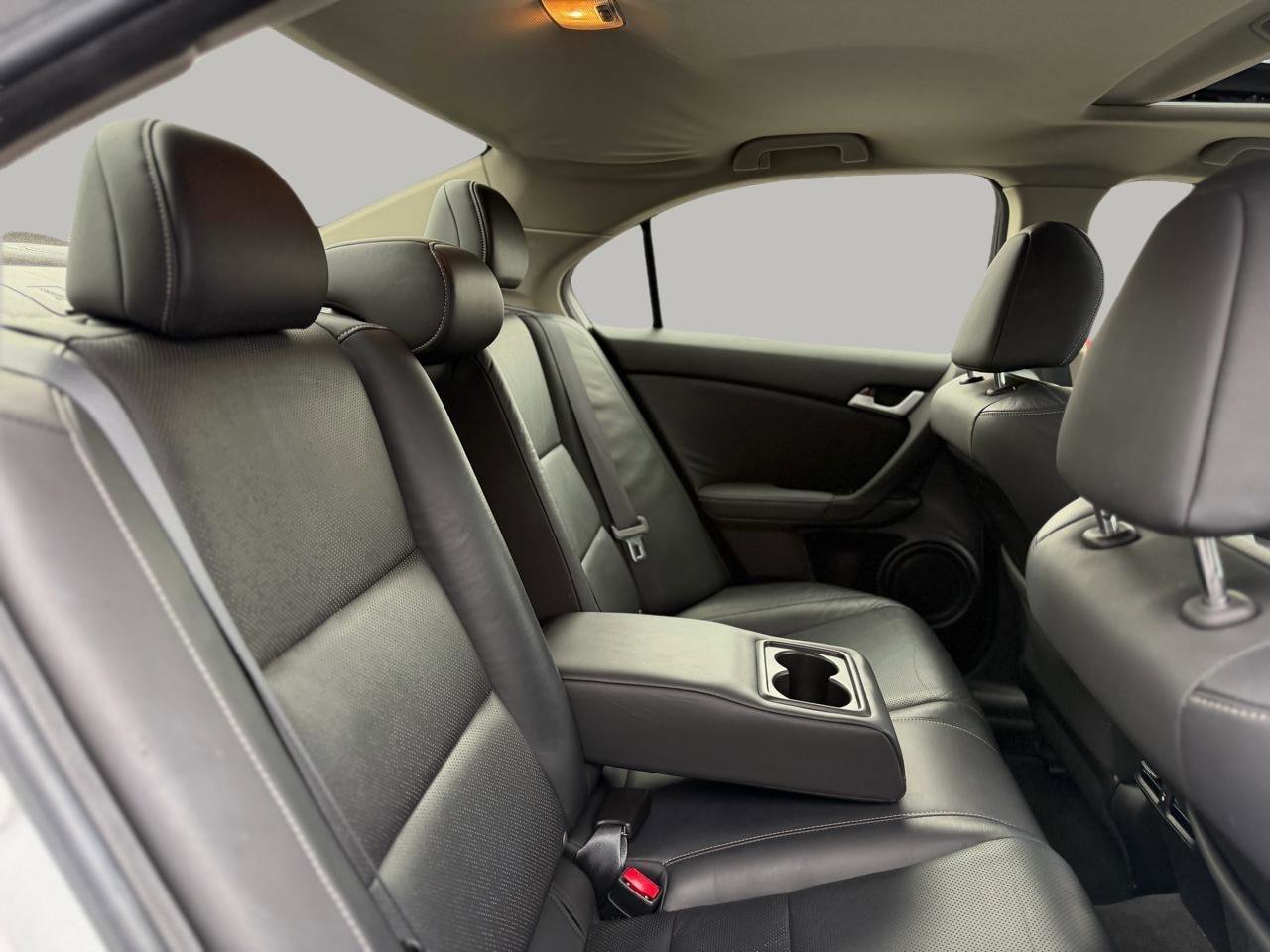 Used 2013 Acura TSX Sedan image 31