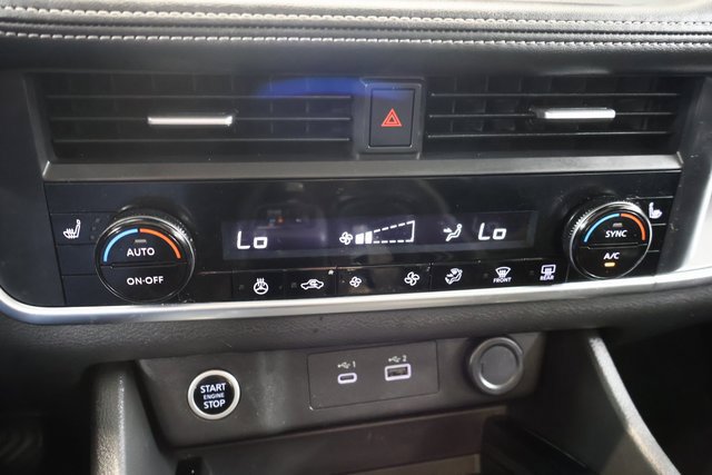 Used 2023 Nissan Rogue SV w/ SV Premium B Package FWD image 22