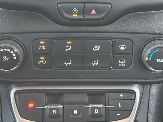 Used 2024 GMC Terrain SLE FWD image 5