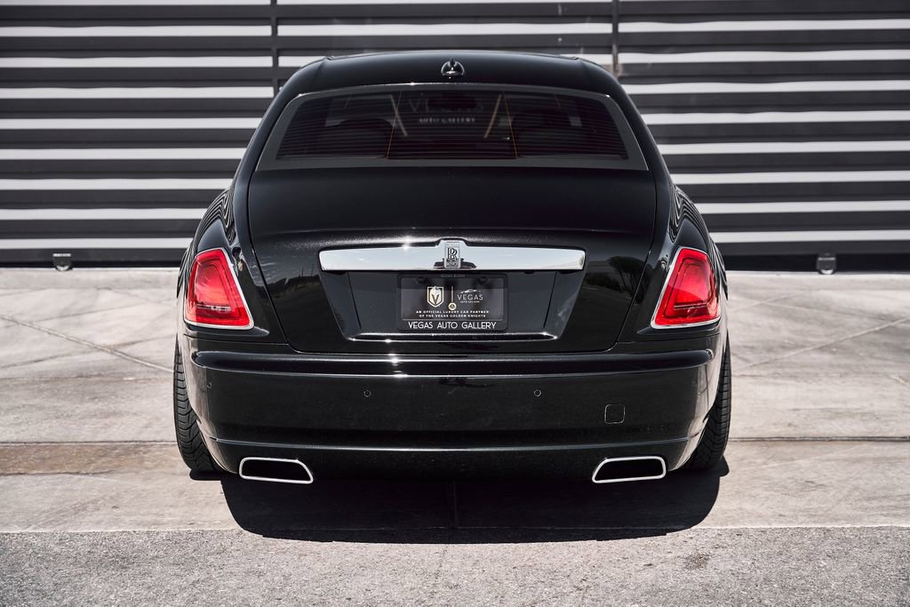 Used 2014 Rolls-Royce Ghost RWD image 17