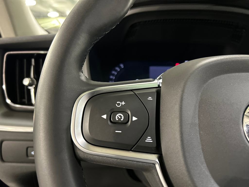 Certified 2024 Volvo XC60 B5 Core w/ Protection Package Premier image 13