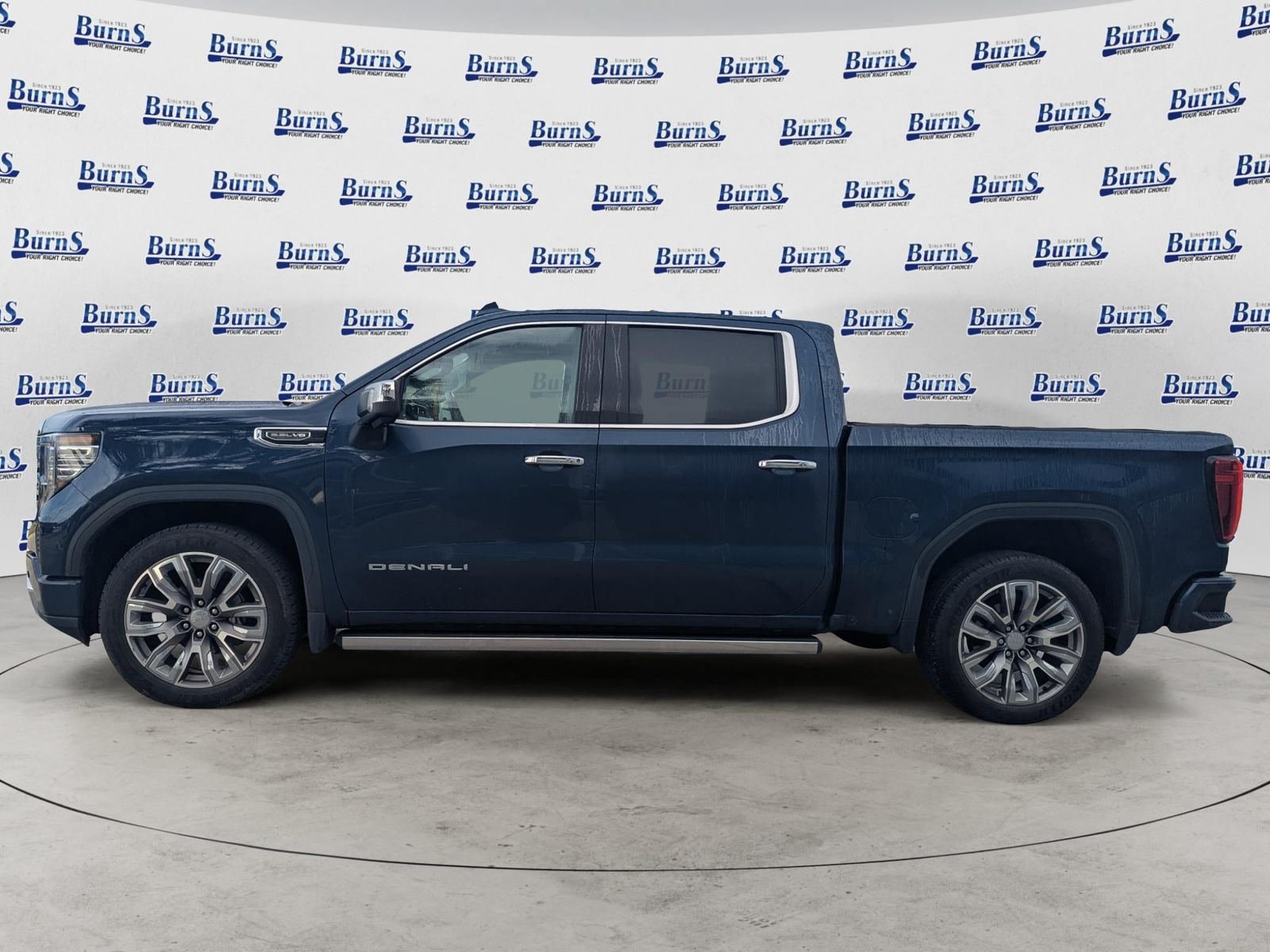 Used 2023 GMC Sierra 1500 Denali w/ Denali Reserve Package AWD/4WD image 5