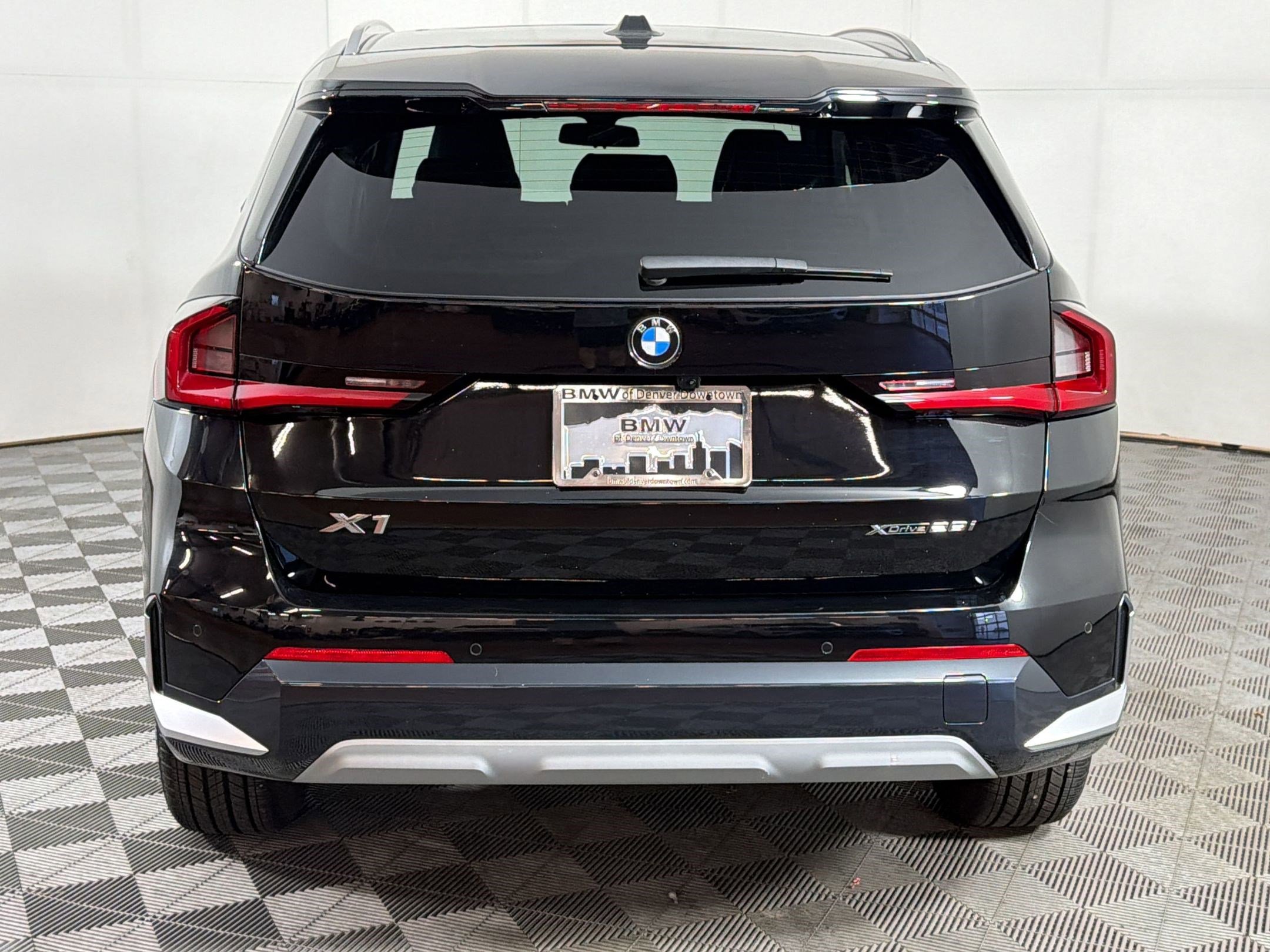 Certified 2023 BMW X1 xDrive28i w/ Convenience Package image 10