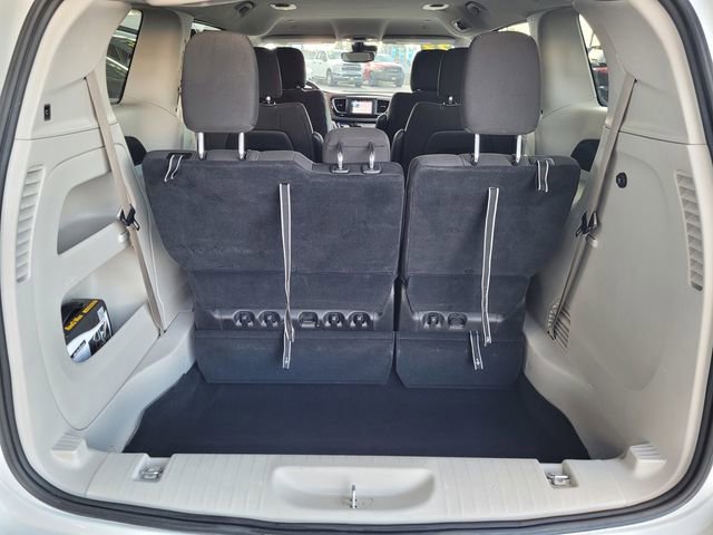 Certified 2023 Chrysler Voyager LX FWD image 19