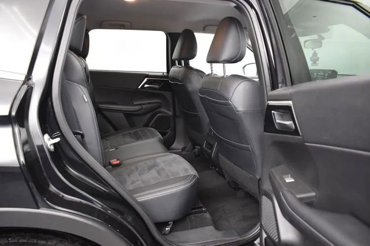 Used 2024 Mitsubishi Outlander Ralliart AWD/4WD image 18