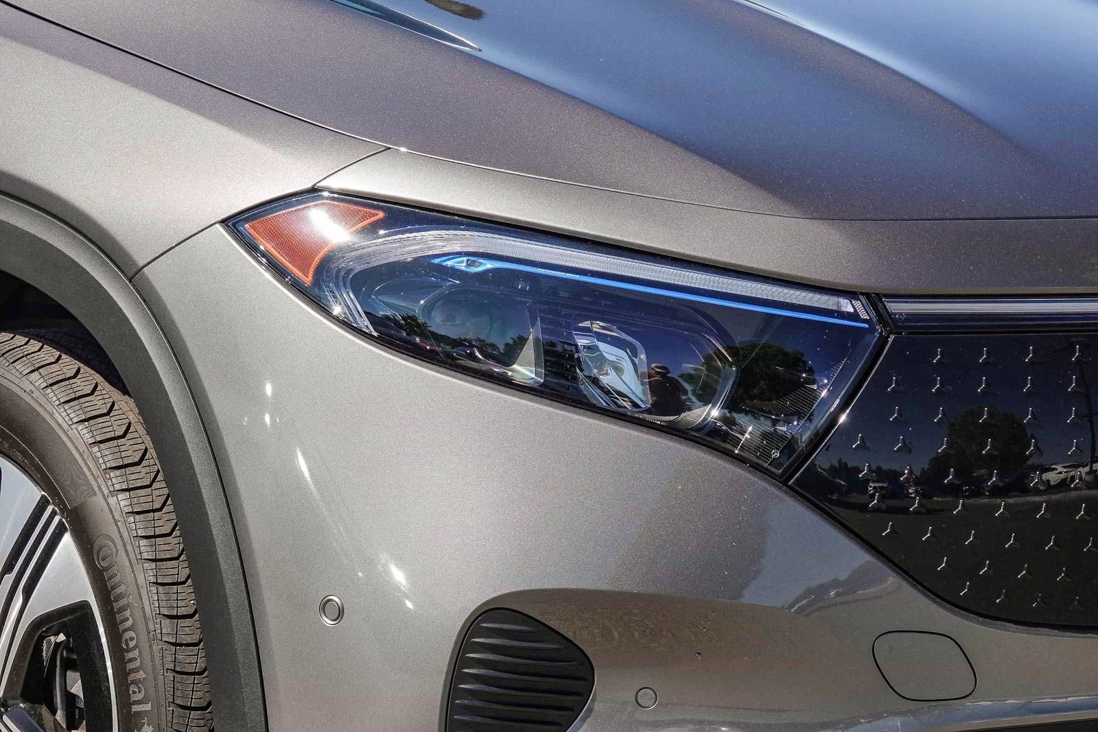 Used 2024 Mercedes-Benz EQB 300 4MATIC image 9