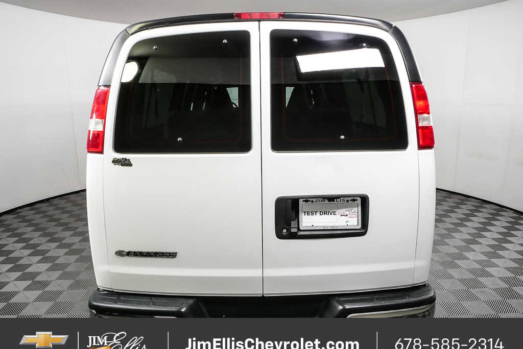 Used 2020 Chevrolet Express 3500 LT w/ LT Preferred Equipment Group RWD image 23