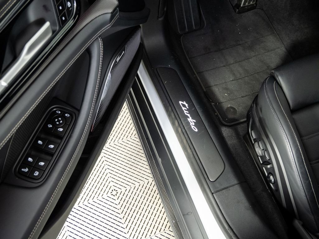 Certified 2025 Porsche Panamera Turbo image 8