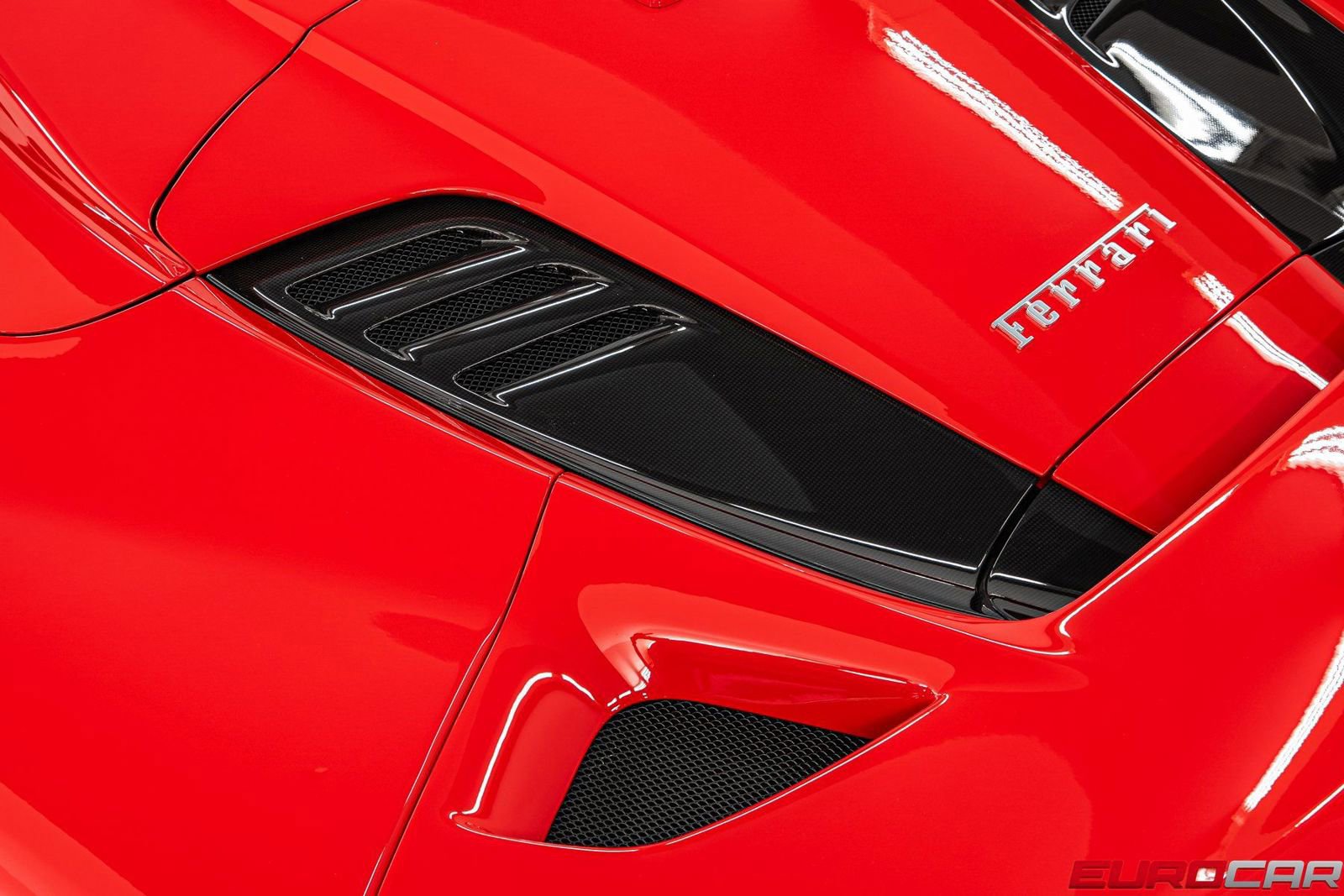 Used 2022 Ferrari F8 Tributo image 24