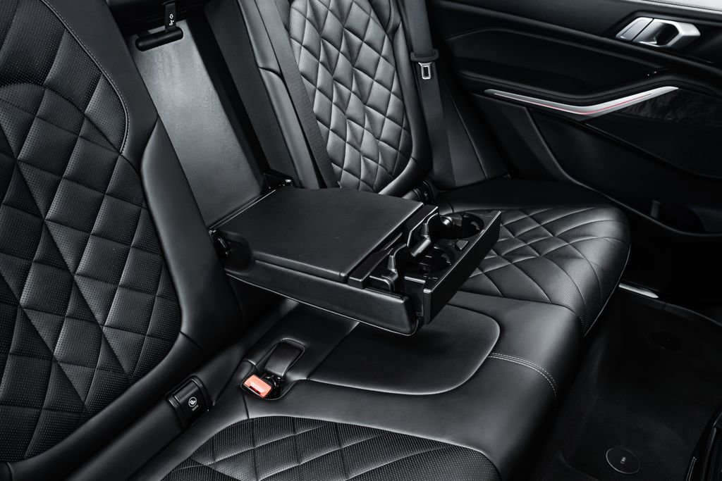 Used 2024 BMW X5 sDrive40i w/ M Sport Package image 34