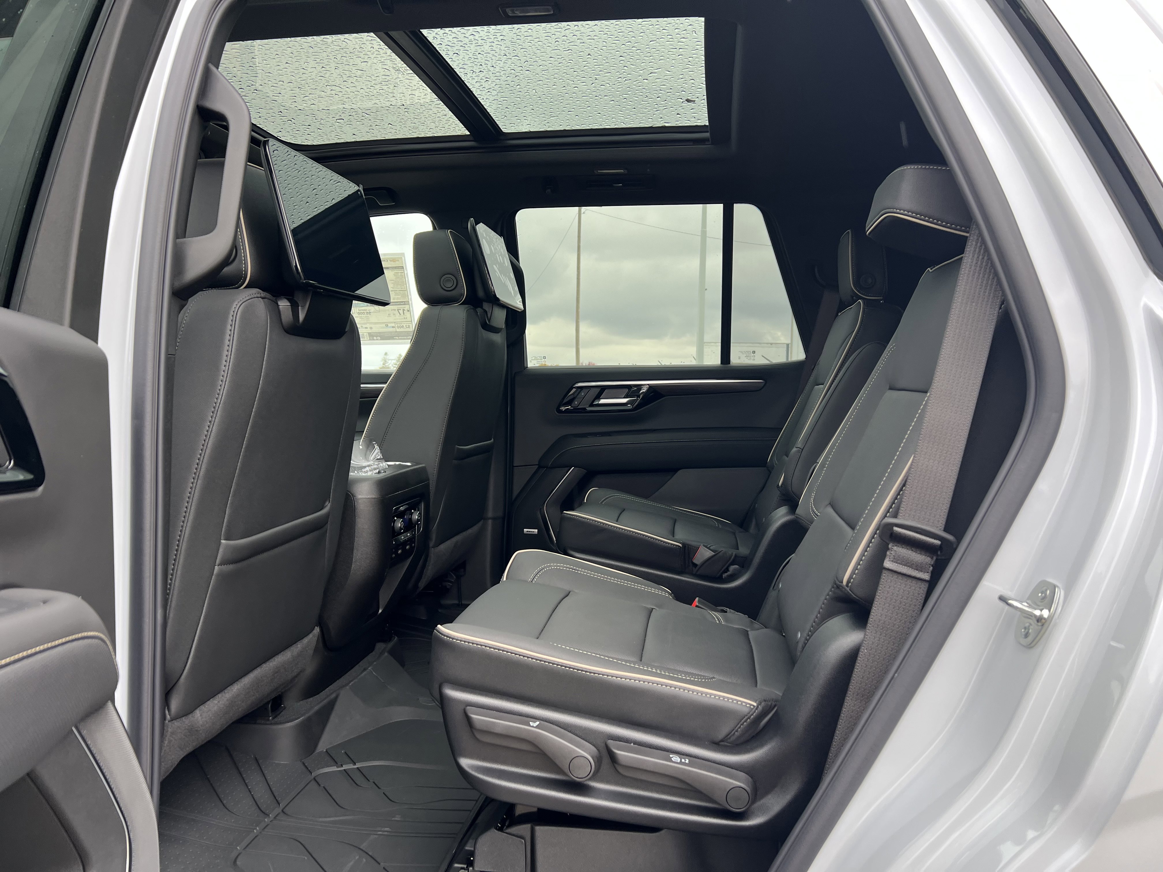 New 2026 Chevrolet Tahoe Premier image 9