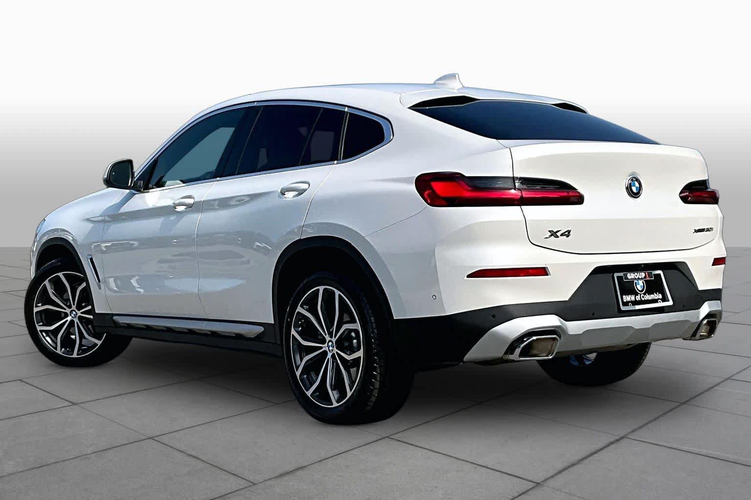 Used 2024 BMW X4 xDrive30i w/ Premium Package AWD/4WD image 11