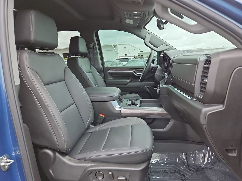 Certified 2024 Chevrolet Silverado 2500 LTZ w/ LTZ Texas Edition image 28