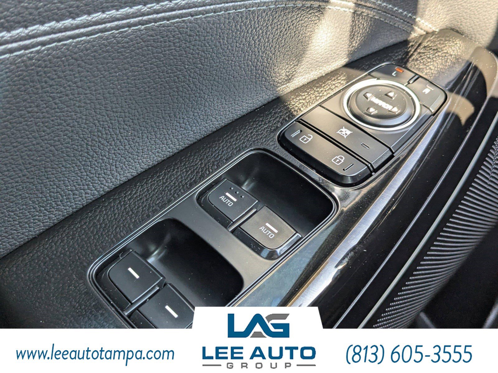 Used 2017 Kia Cadenza Premium image 20