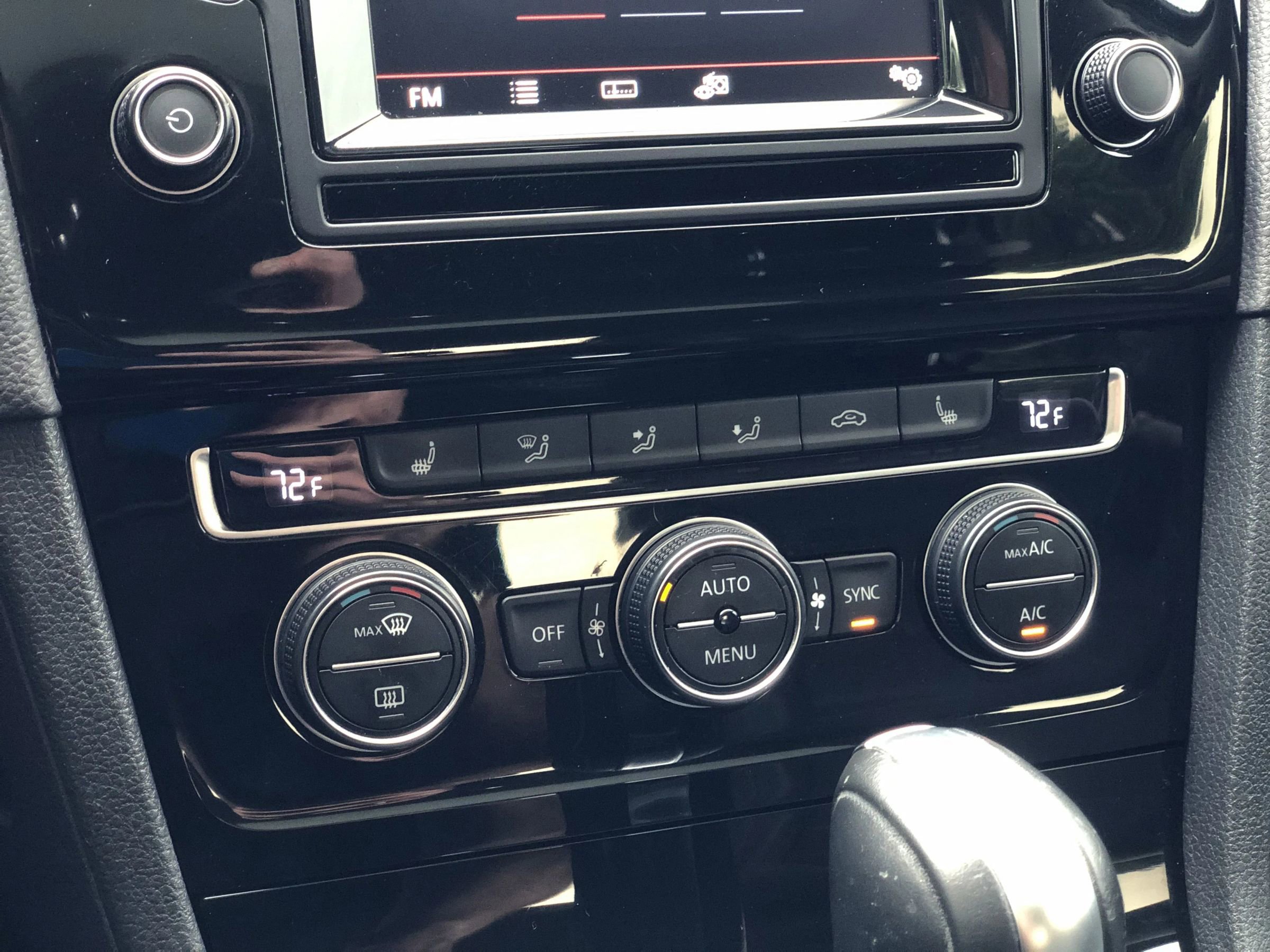 Used 2015 Volkswagen Golf SEL w/ Lighting Package (SEL) image 31